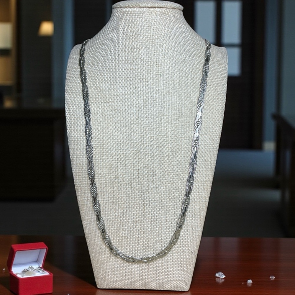 🐥 Vintage Silver Braided Chain Necklace